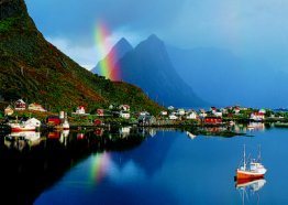 REINE I LOFOTEN REGNBUE